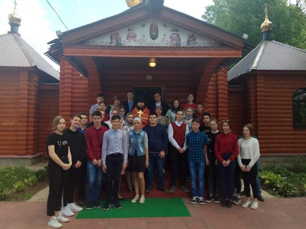 Молебен перед началом выпускных экзаменов