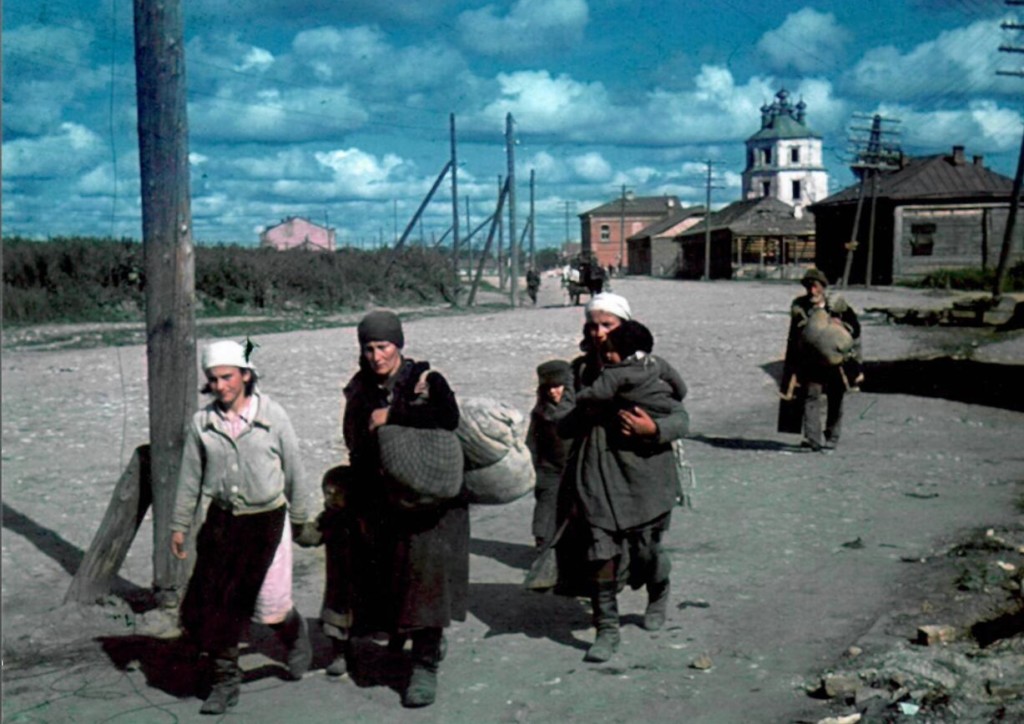 Впечатления от фото военного Гжатска. Семье Панасенковых посвящается.