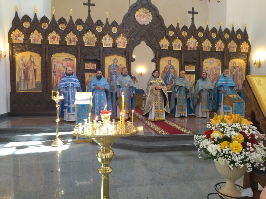День Тихвинской иконы Божьей Матери