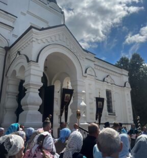 Престольный праздник Архиерейского подворья Благовещенского собора