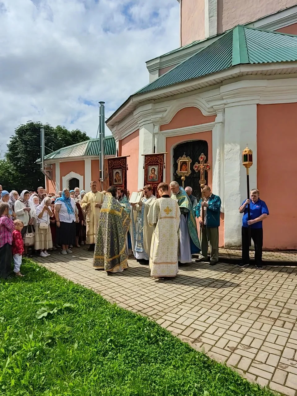 Престольный праздник в Казанской церкви г.Гагарин